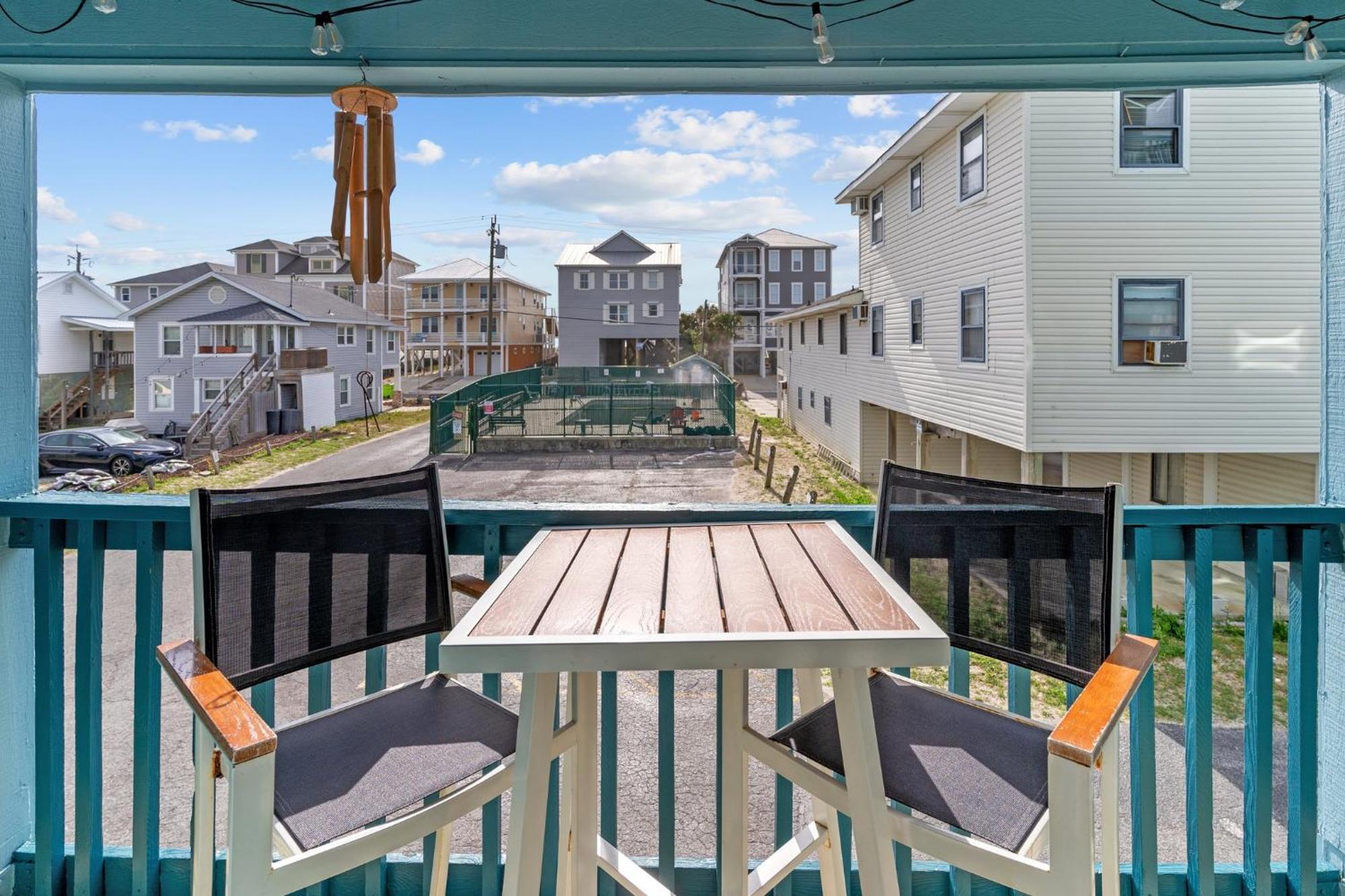 Hang Ten Hideaway, Pool, Condo, Parking - 6 Person Max Occupancy Carolina Beach Eksteriør bilde