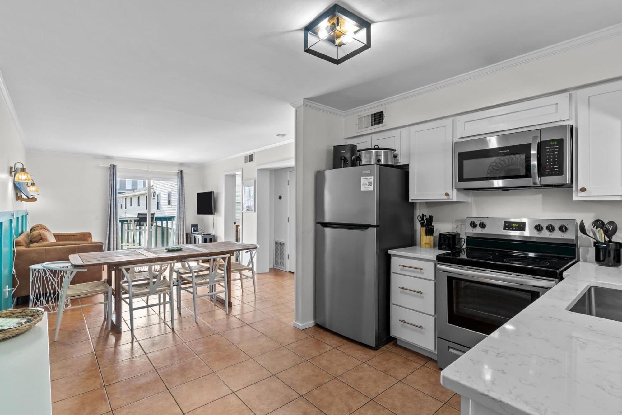 Hang Ten Hideaway, Pool, Condo, Parking - 6 Person Max Occupancy Carolina Beach Eksteriør bilde
